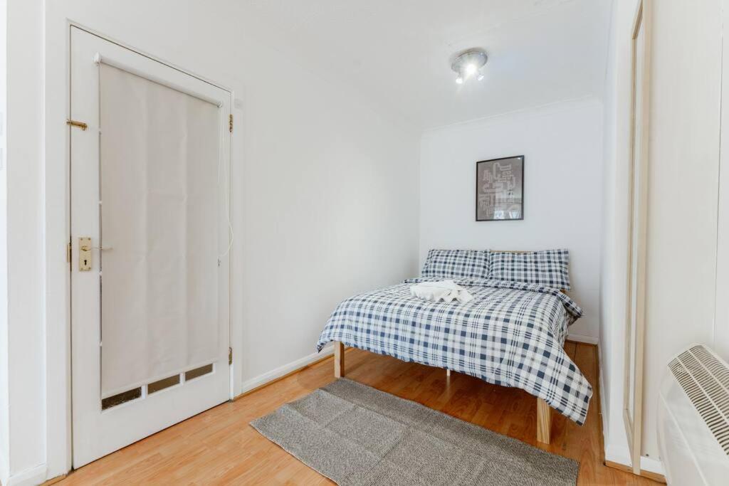Up To 4 People, Room In A Share House Next To London Bridge Exterior photo